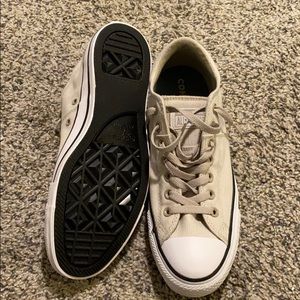 size 11 converse- never worn